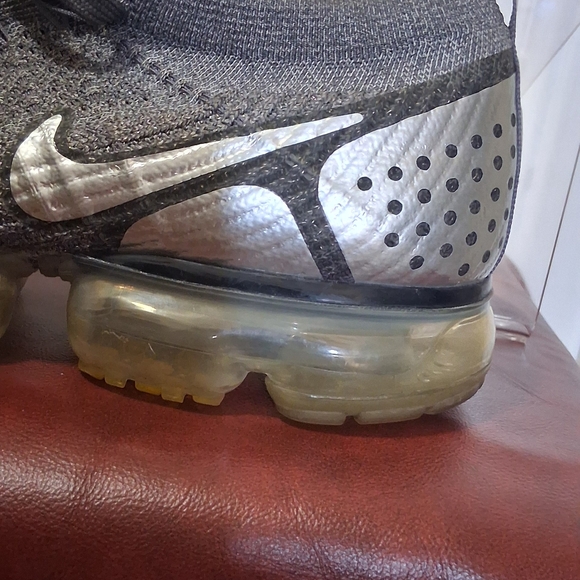 Nike Gray VaporMax Flyknit Men's Shoes - Picture 8 of 8